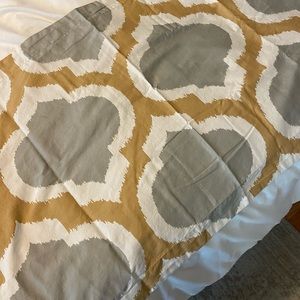 Threshold king Duvet/shams